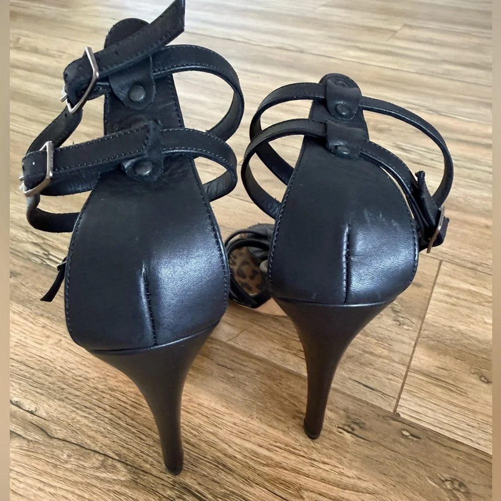 Original Manolo Blahnik heels - Picture 5 of 9